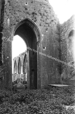 NAVE THROUGH CHANCEL ARCH